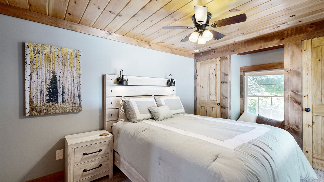 Photo of Bedroom in Salem