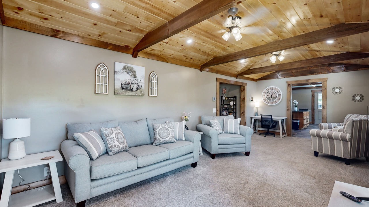 Photo of Livingroom in Salem