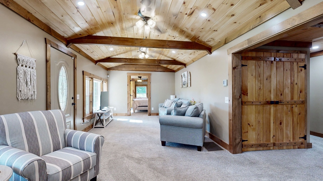 Photo of Livingroom in Salem