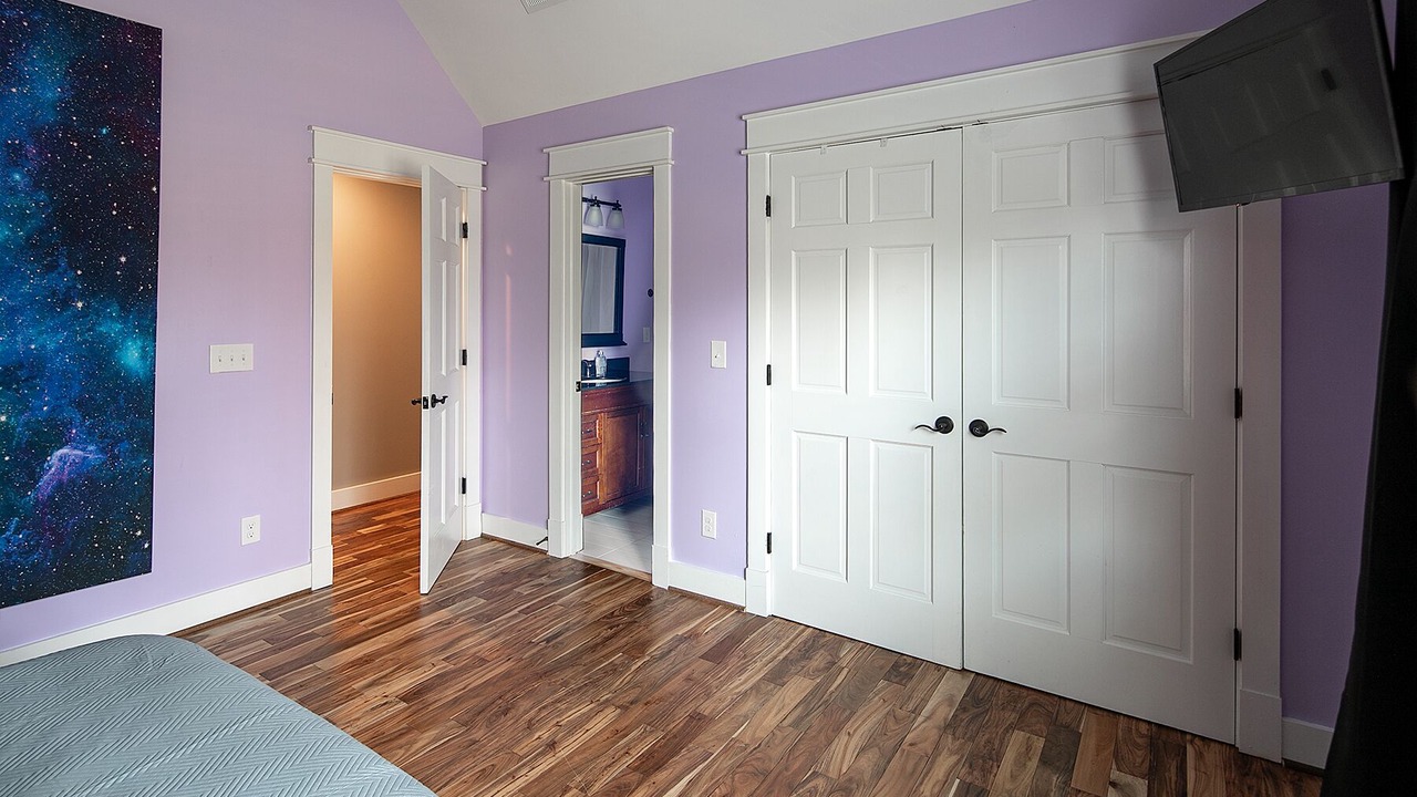 Photo of Bedroom in Mountainbrook