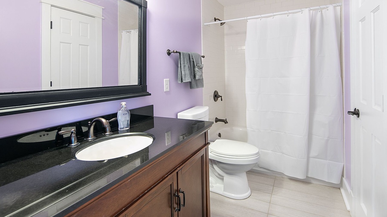 Photo of Bathroom in Mountainbrook