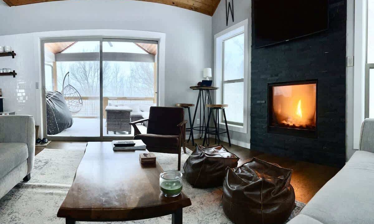 Photo of Livingroom in Fairview