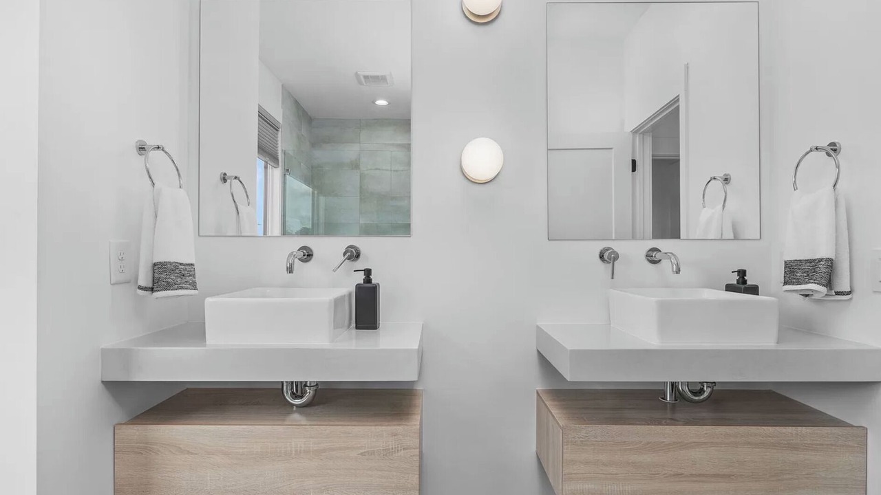 Photo of Bathroom in Downtown