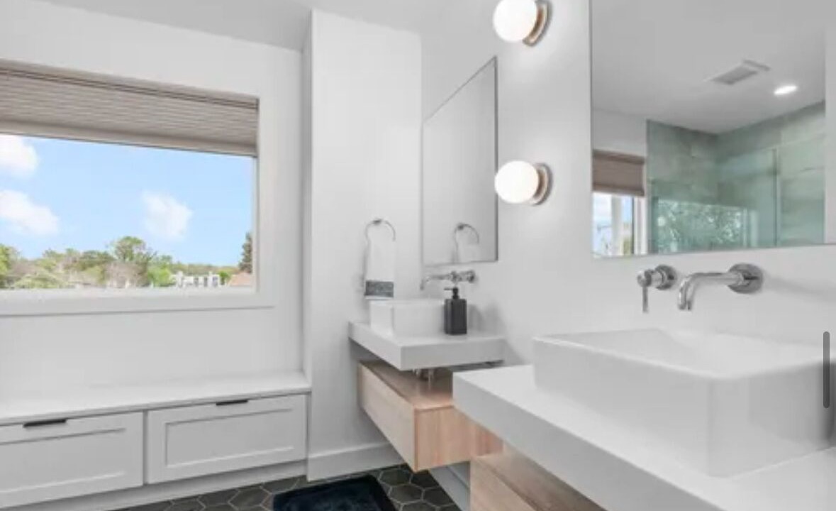 Photo of Bathroom in Downtown