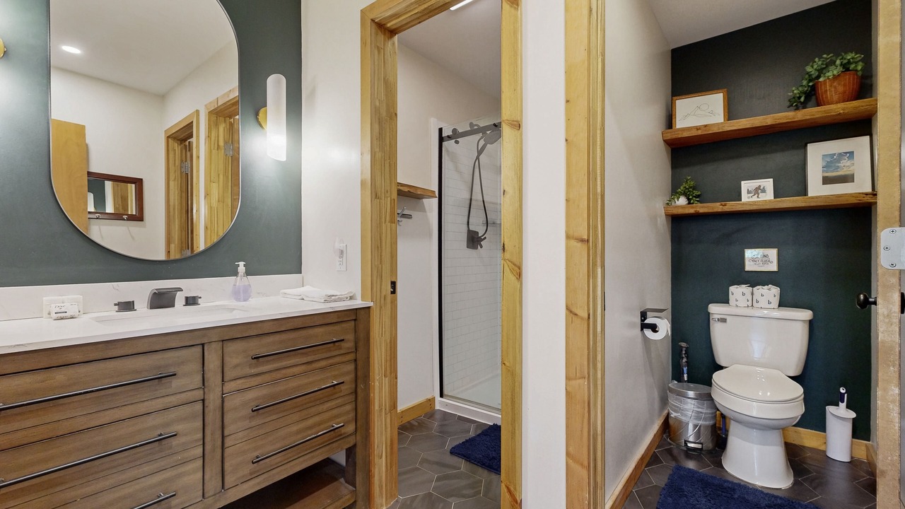 Photo of Bathroom in Seven Devils
