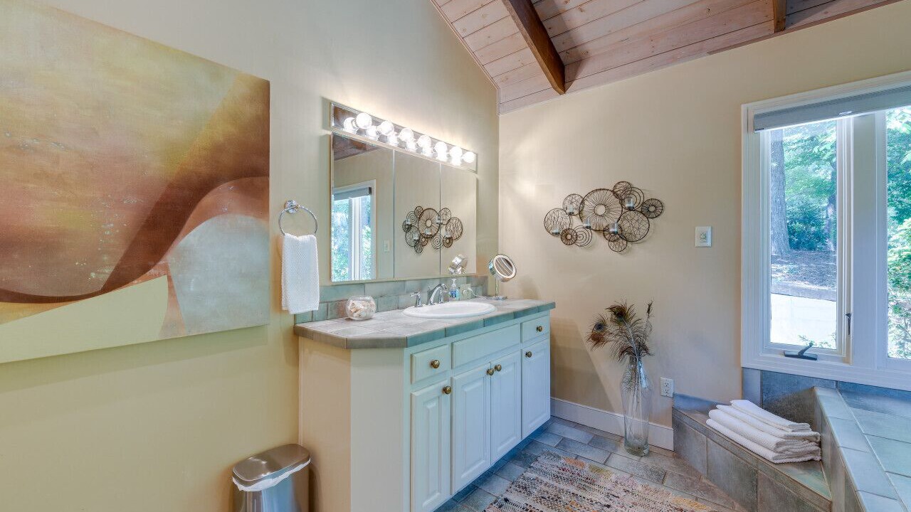 Photo of Bathroom in Sherrills Ford