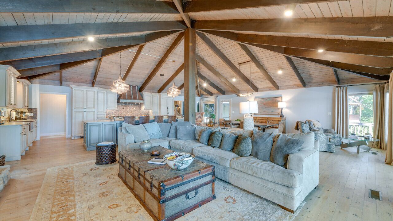 Photo of Livingroom in Sherrills Ford