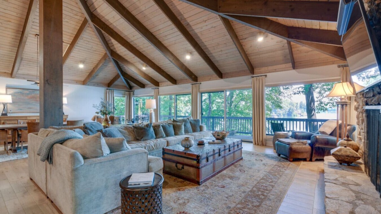 Photo of Livingroom in Sherrills Ford