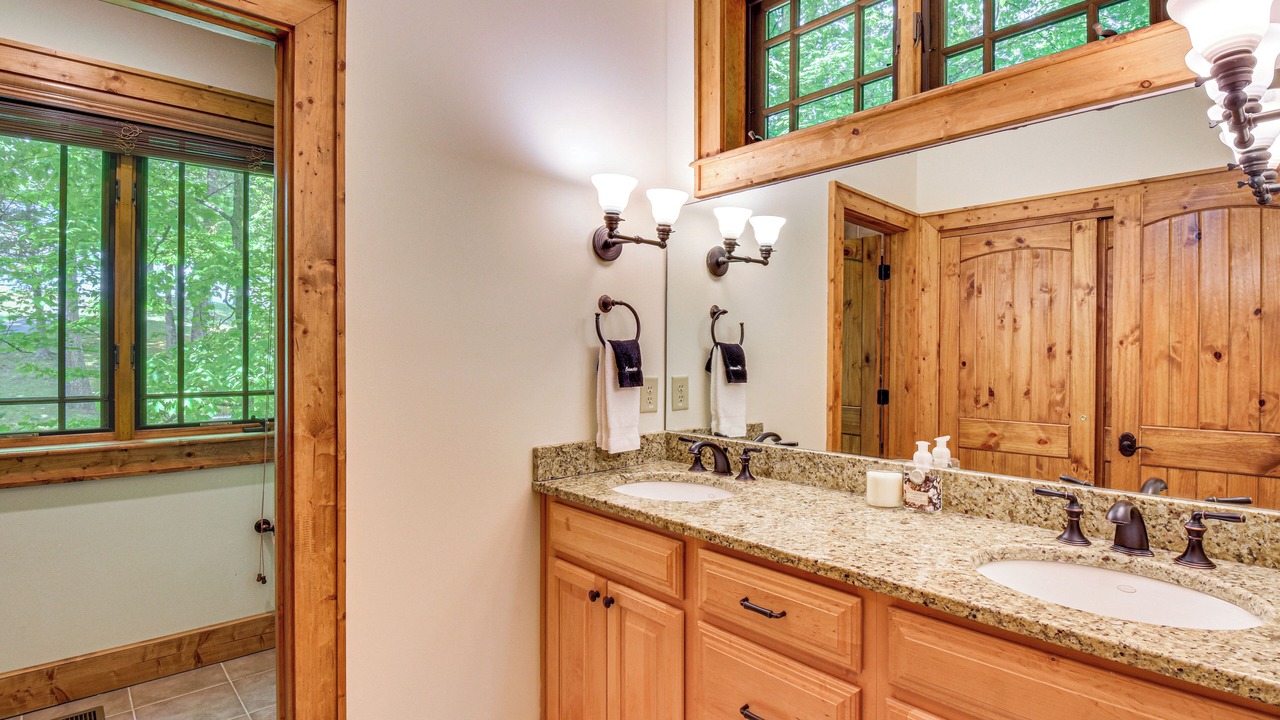 Photo of Bathroom in Cullowhee