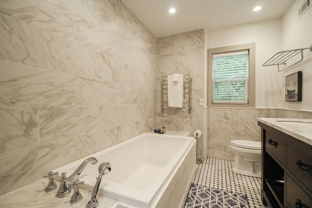 Photo of Bathroom in Highlands Hills