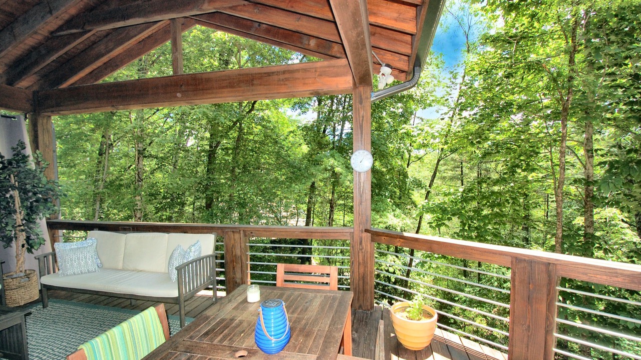 Photo of Outdoor in Highlands Hills