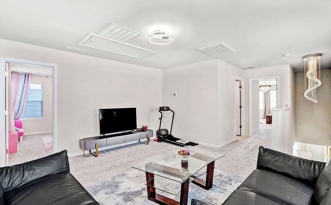 Photo of Livingroom in Clayton
