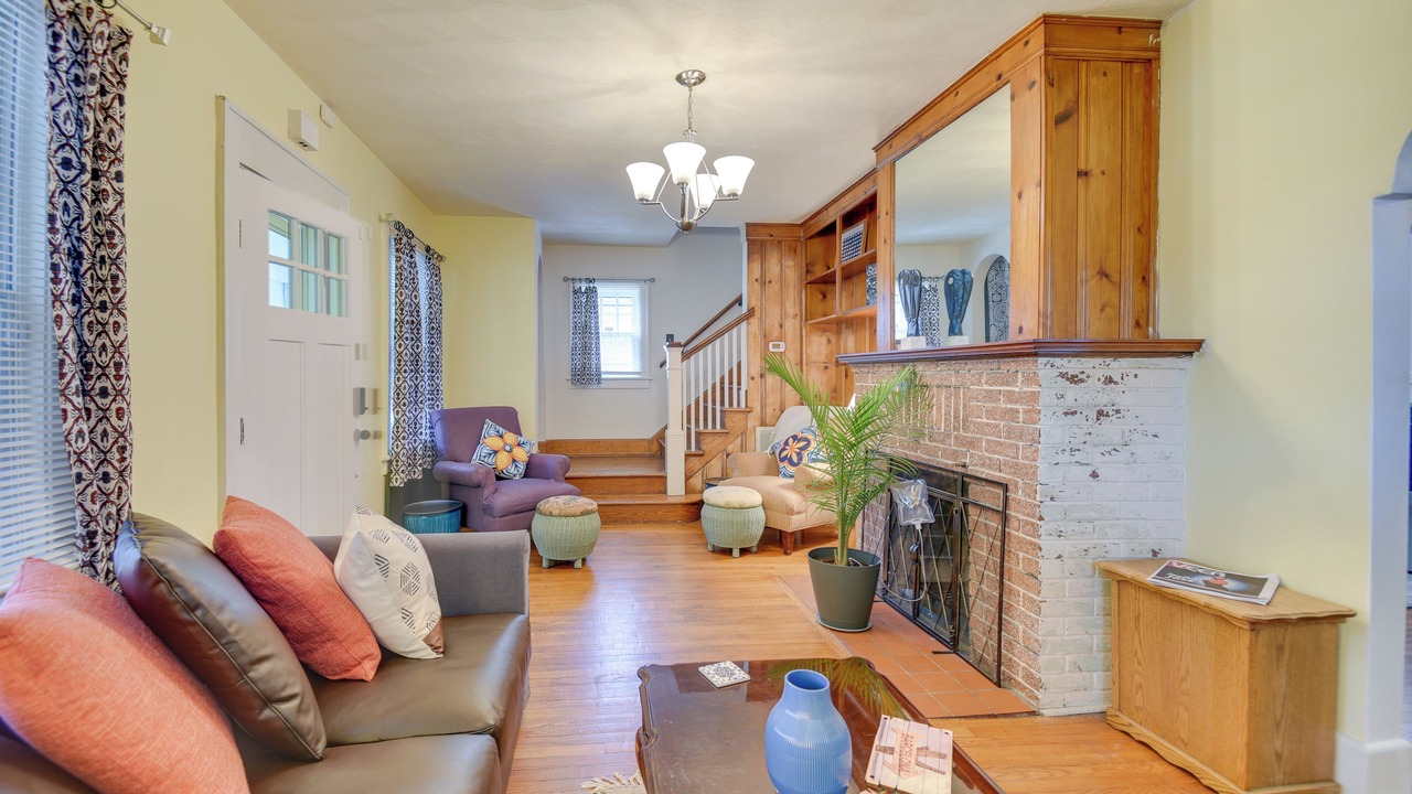 Photo of Livingroom in Hampton
