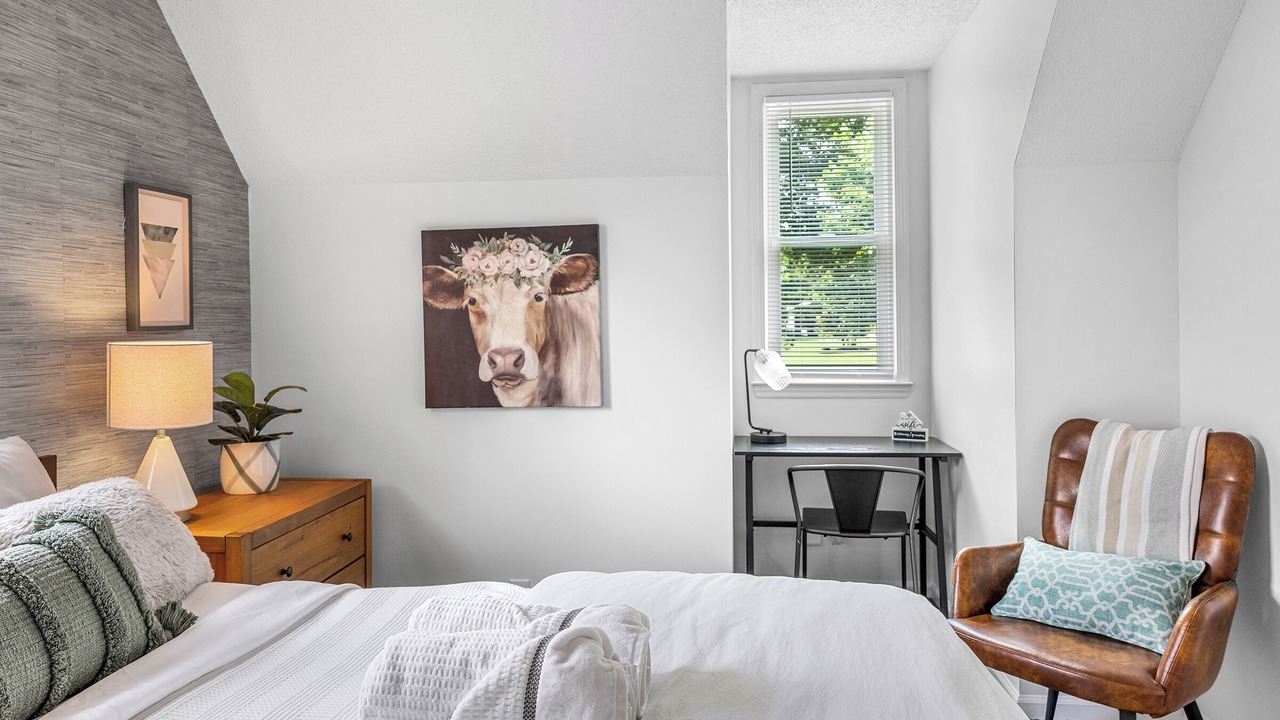 Photo of Bedroom in Elkin