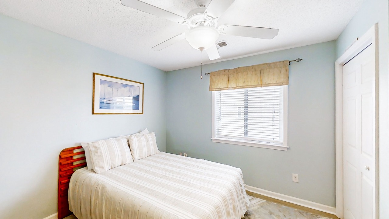 Photo of Bedroom in Carolina Yacht Landing