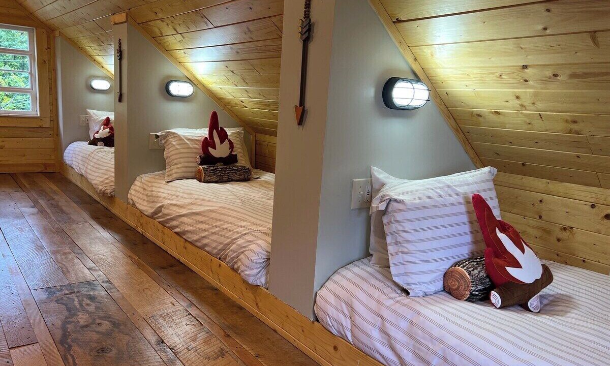 Photo of Bedroom in Apple Ridge