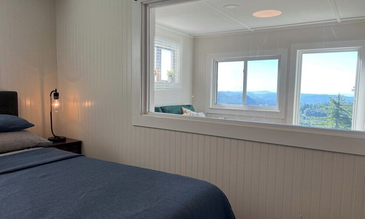 Photo of Bedroom in Apple Ridge