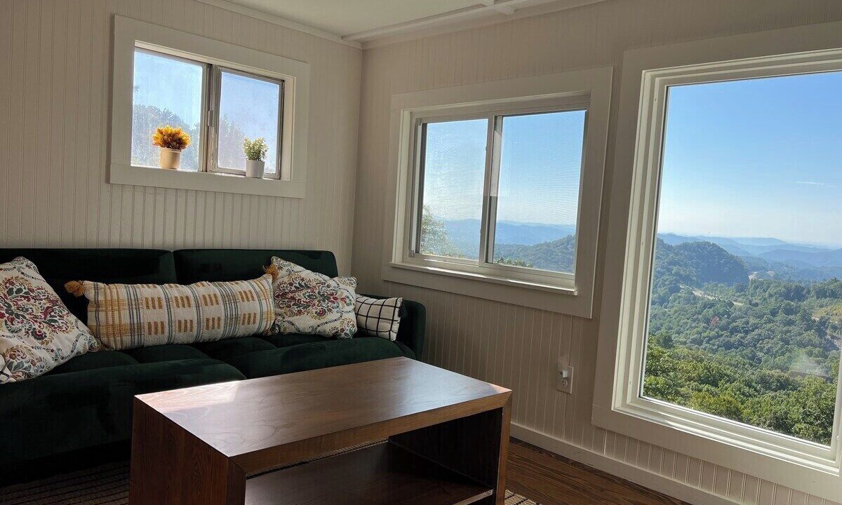 Photo of Livingroom in Apple Ridge