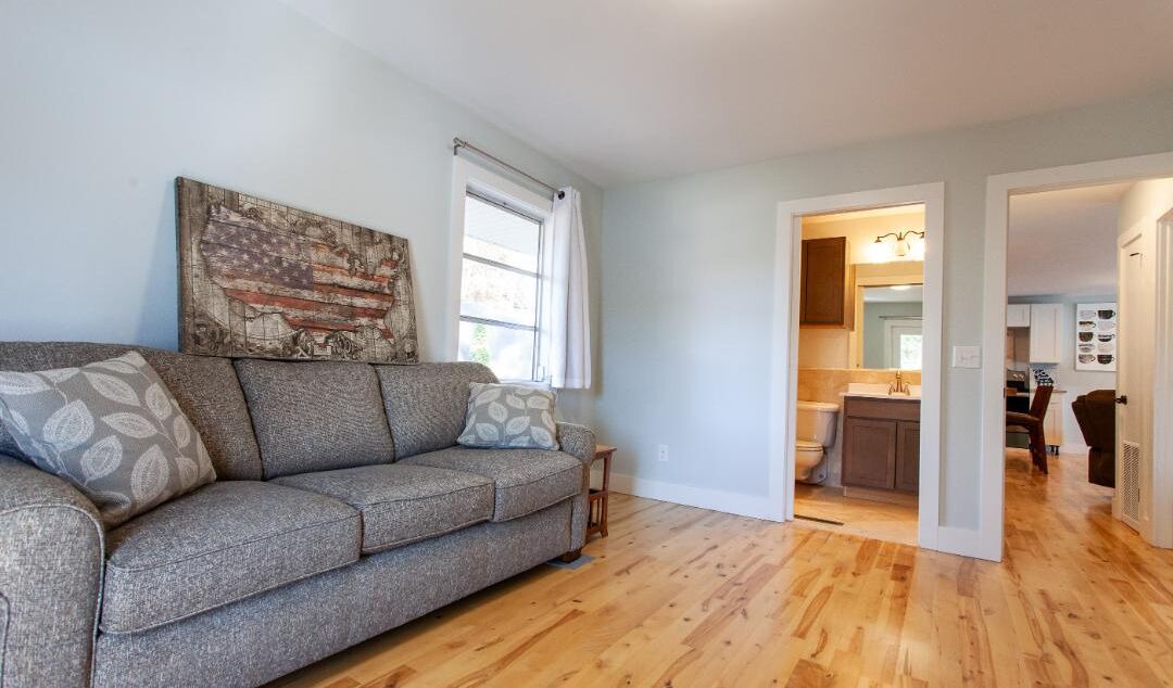 Photo of Livingroom in Robbinsville