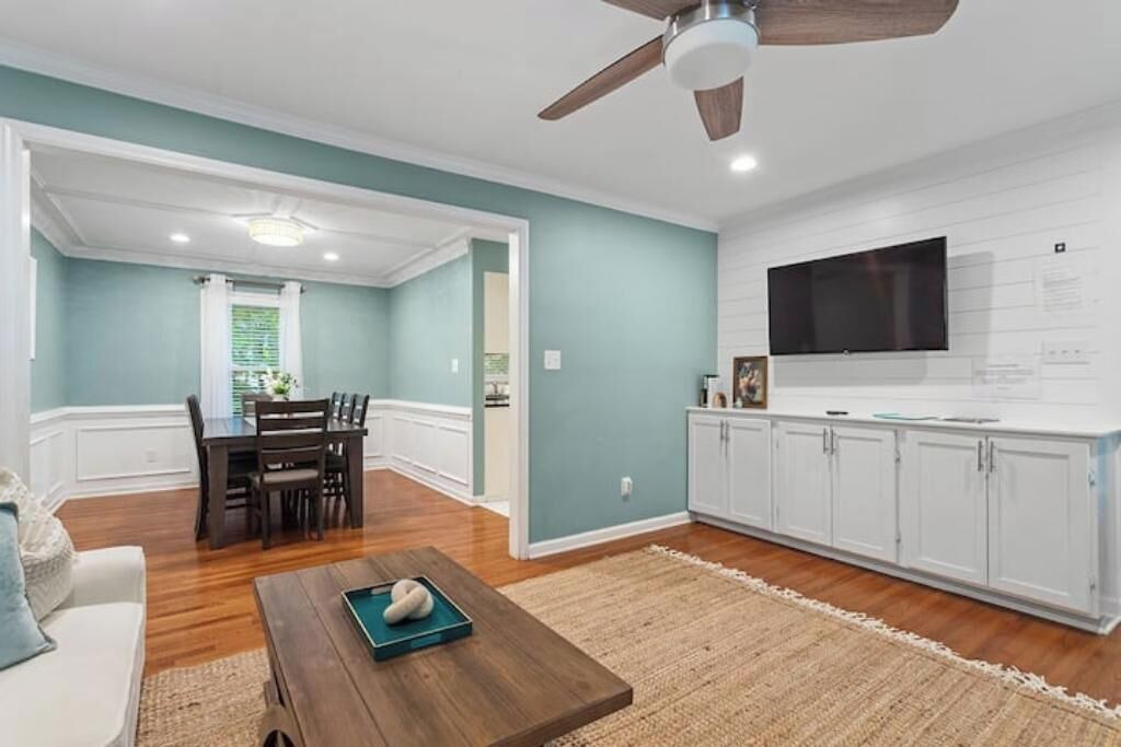 Photo of Livingroom in Southwest Raleigh