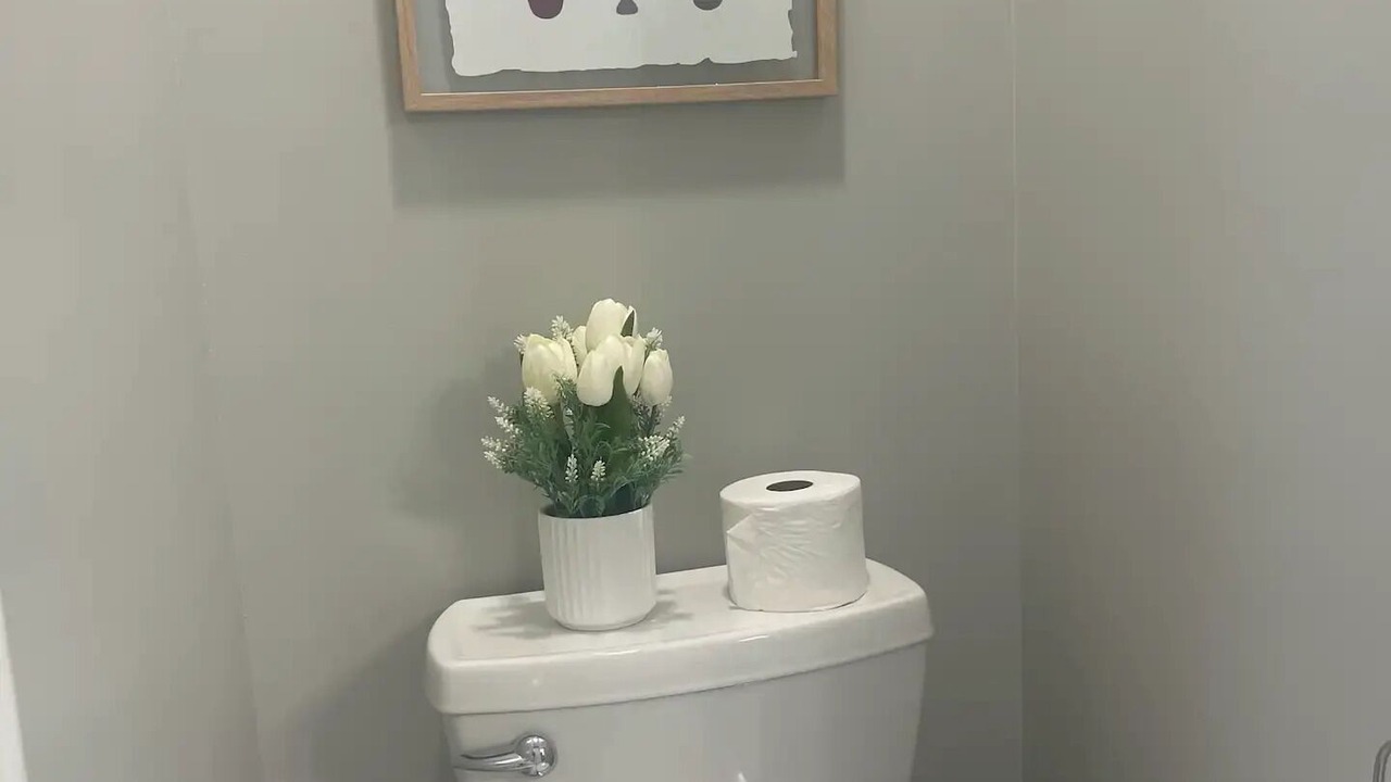 Photo of Bathroom in Dowelltown