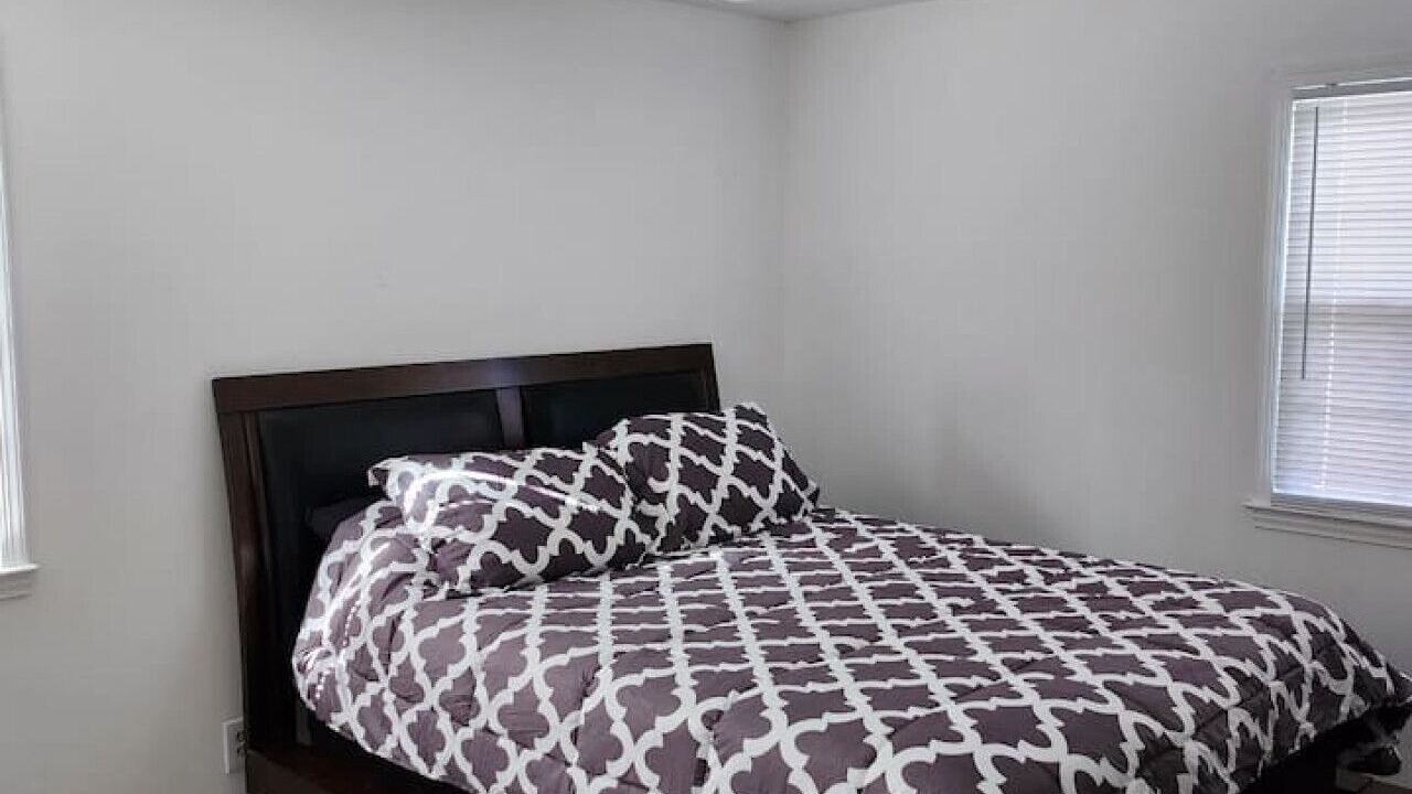 Photo of Bedroom in Jamestown
