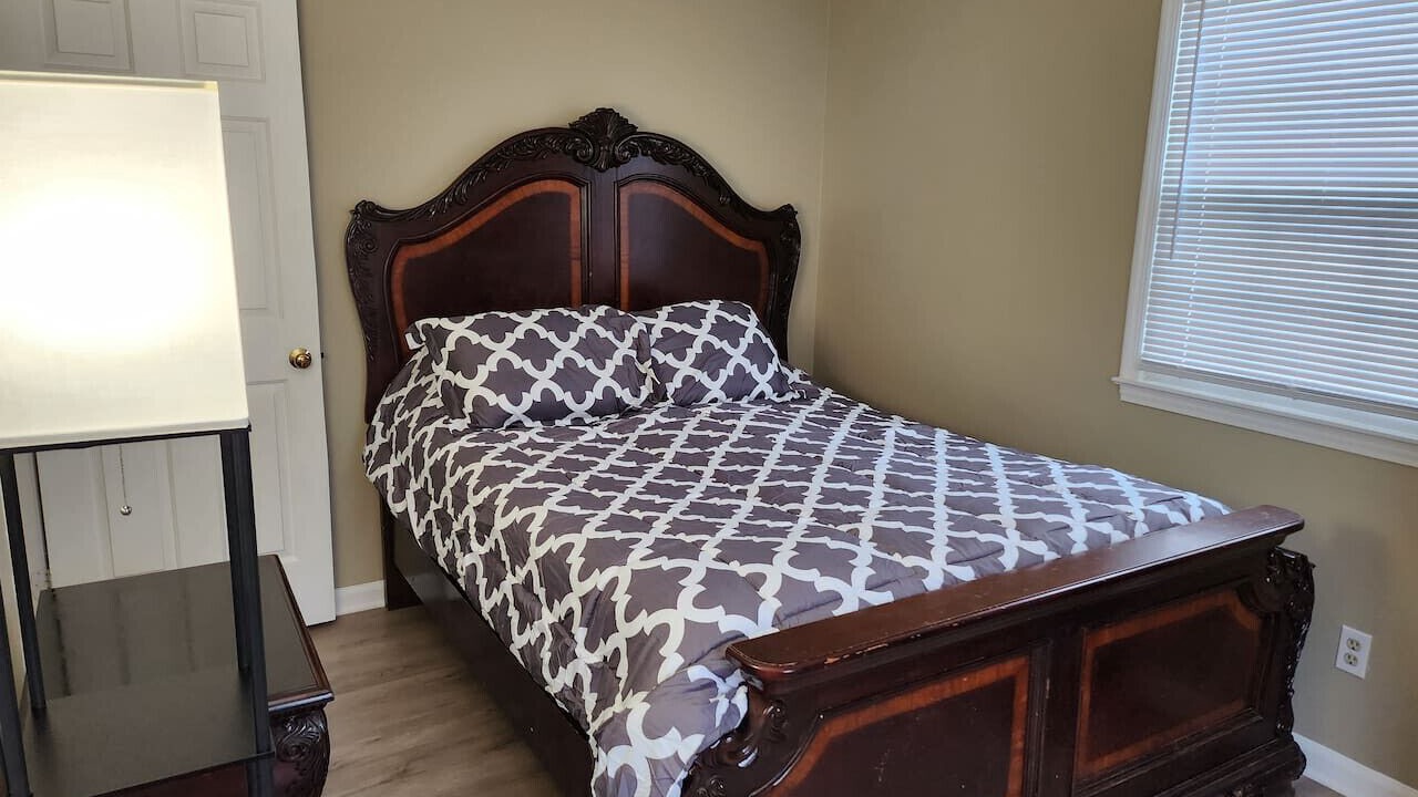 Photo of Bedroom in Jamestown