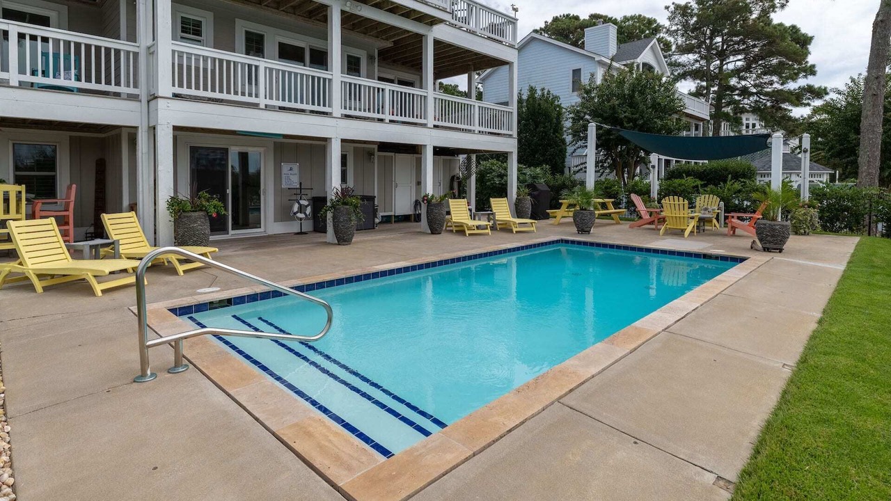 Photo of Outdoor in Corolla Light