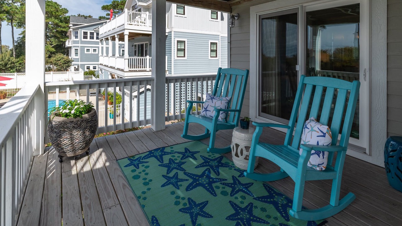 Photo of Outdoor in Corolla Light