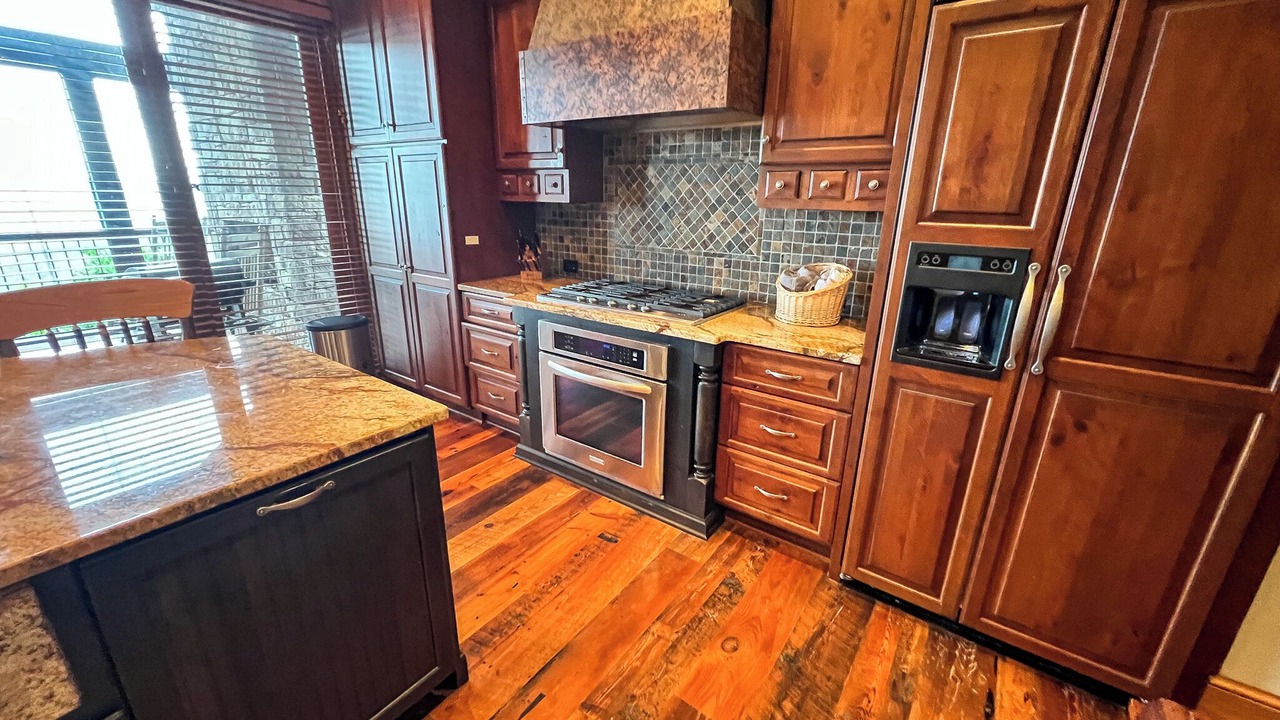 Photo of Kitchen in West Jefferson