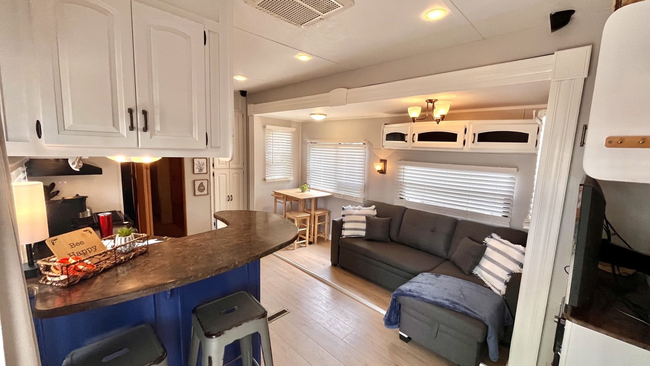 Photo of Livingroom in New London