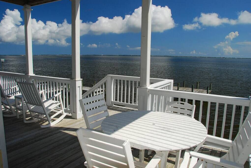 Photo of Patio Balcony in Manteo