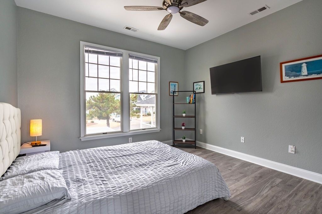 Photo of Bedroom in Manteo
