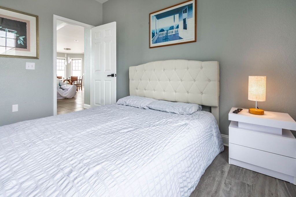Photo of Bedroom in Manteo