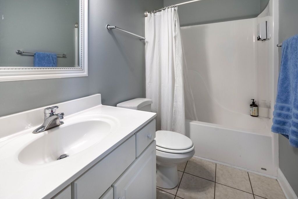 Photo of Bathroom in Manteo