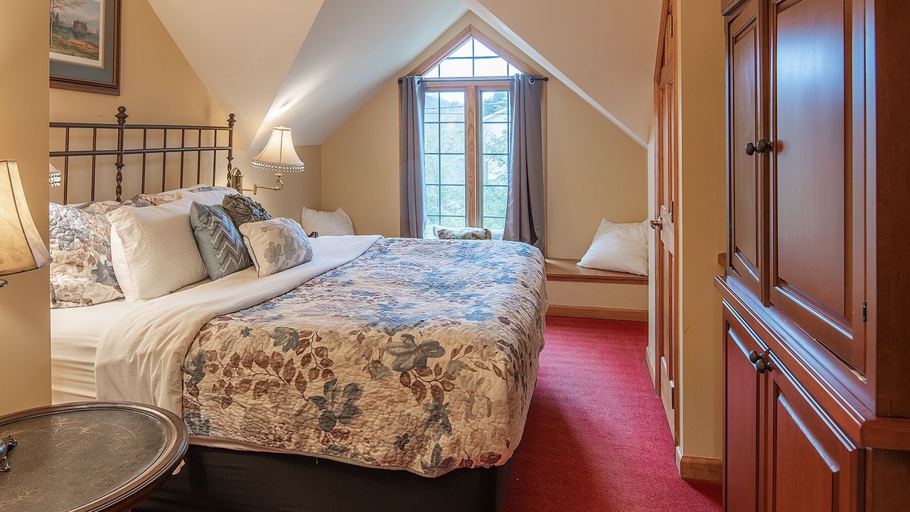 Photo of Bedroom in Blowing Rock