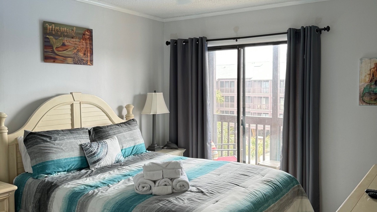 Photo of Bedroom in Ash