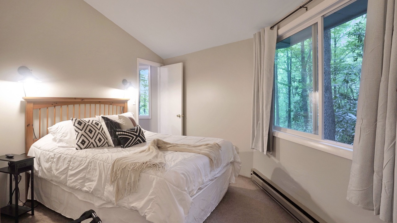 Photo of Bedroom in Mill Ridge