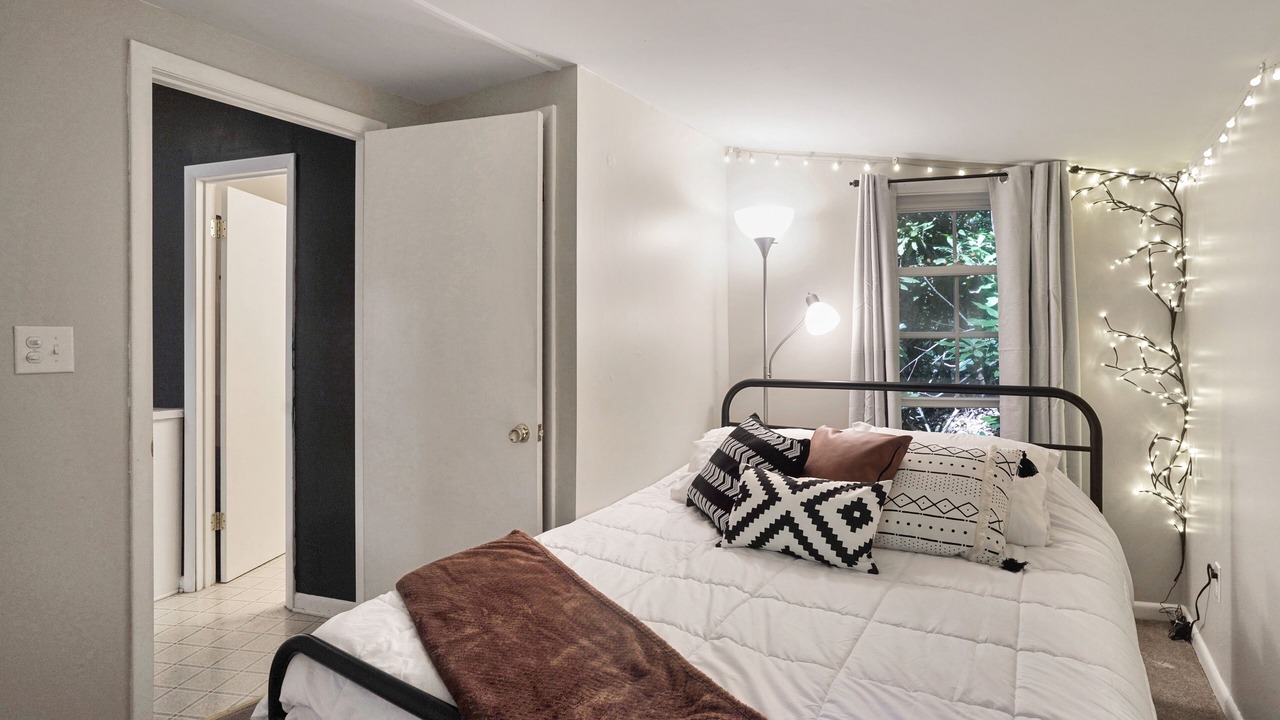Photo of Bedroom in Mill Ridge