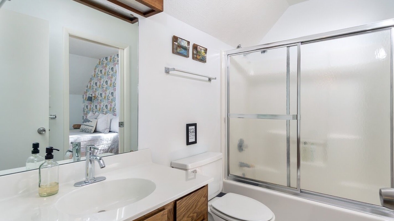 Photo of Bathroom in Fairview