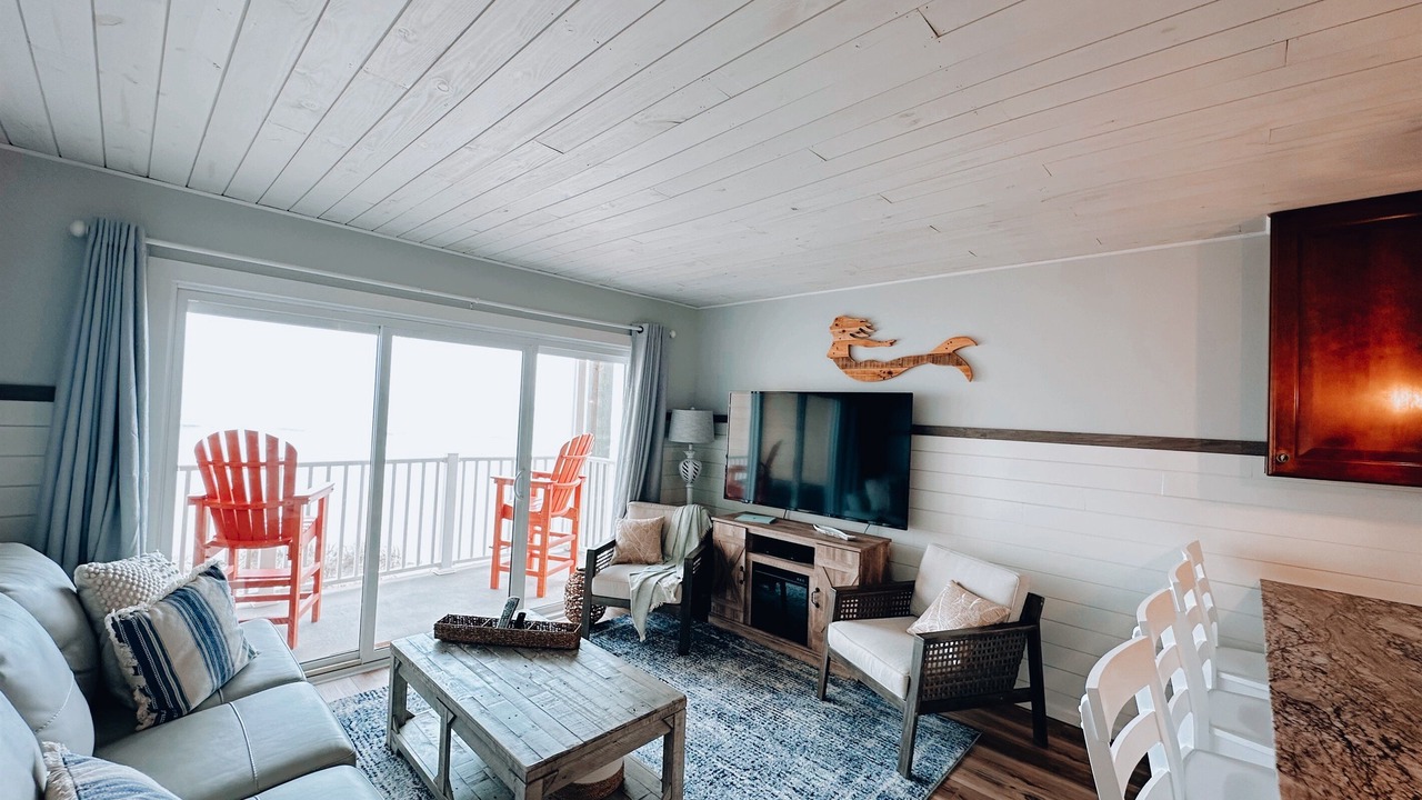 Photo of Livingroom in McCutcheon Field