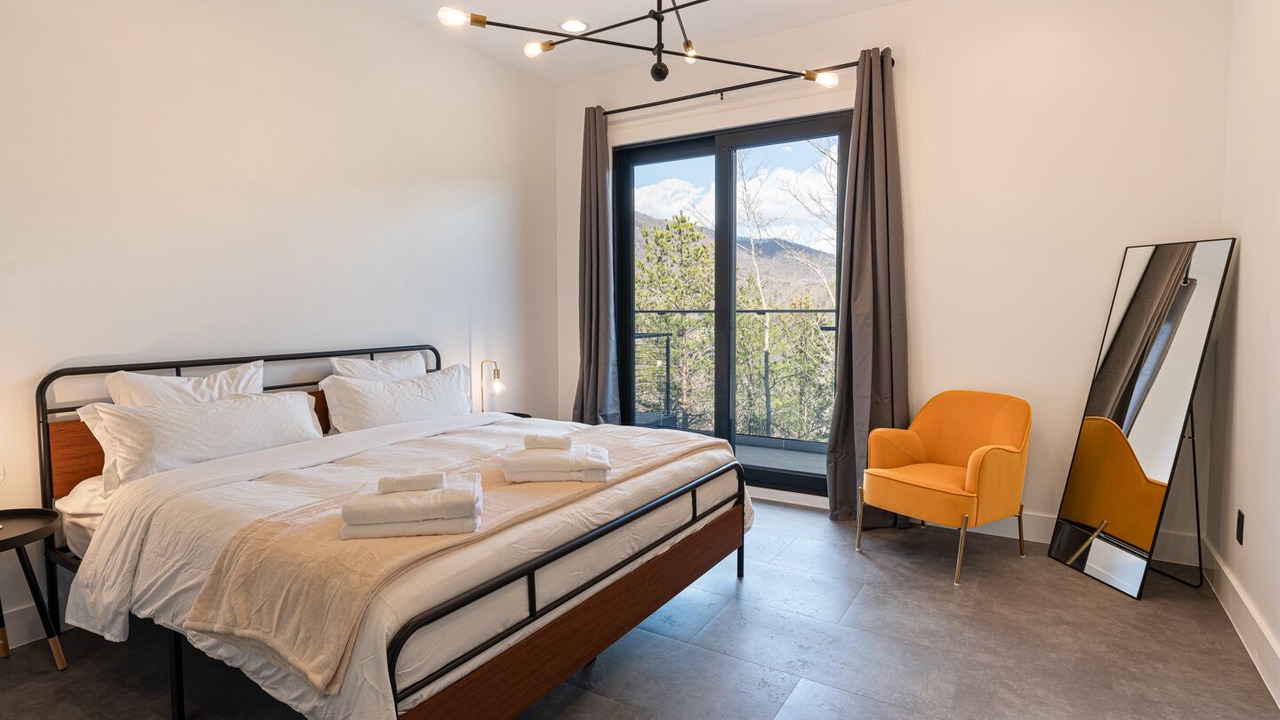 Photo of Bedroom in Lake Lure