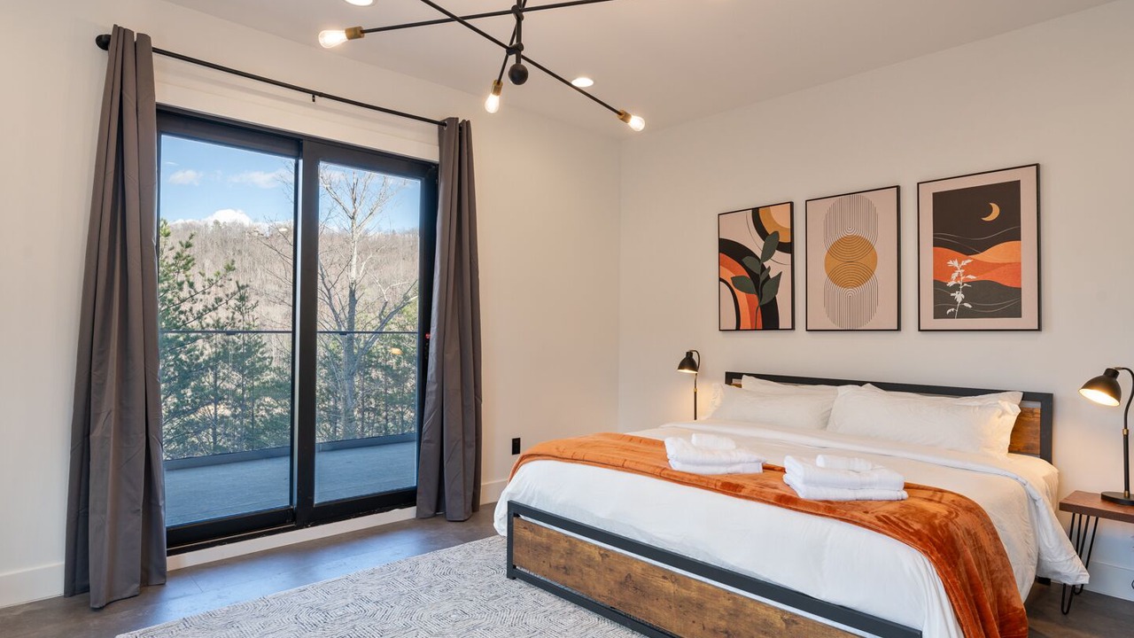 Photo of Bedroom in Lake Lure