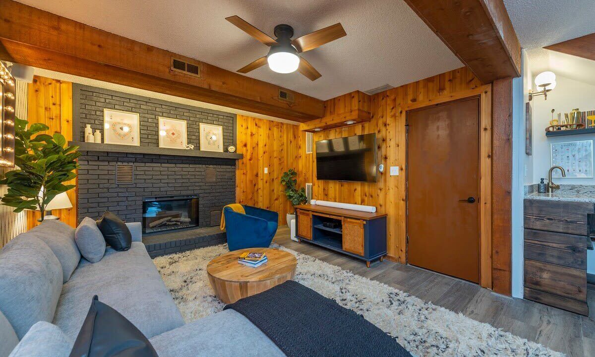 Photo of Bedroom in Royal Pines
