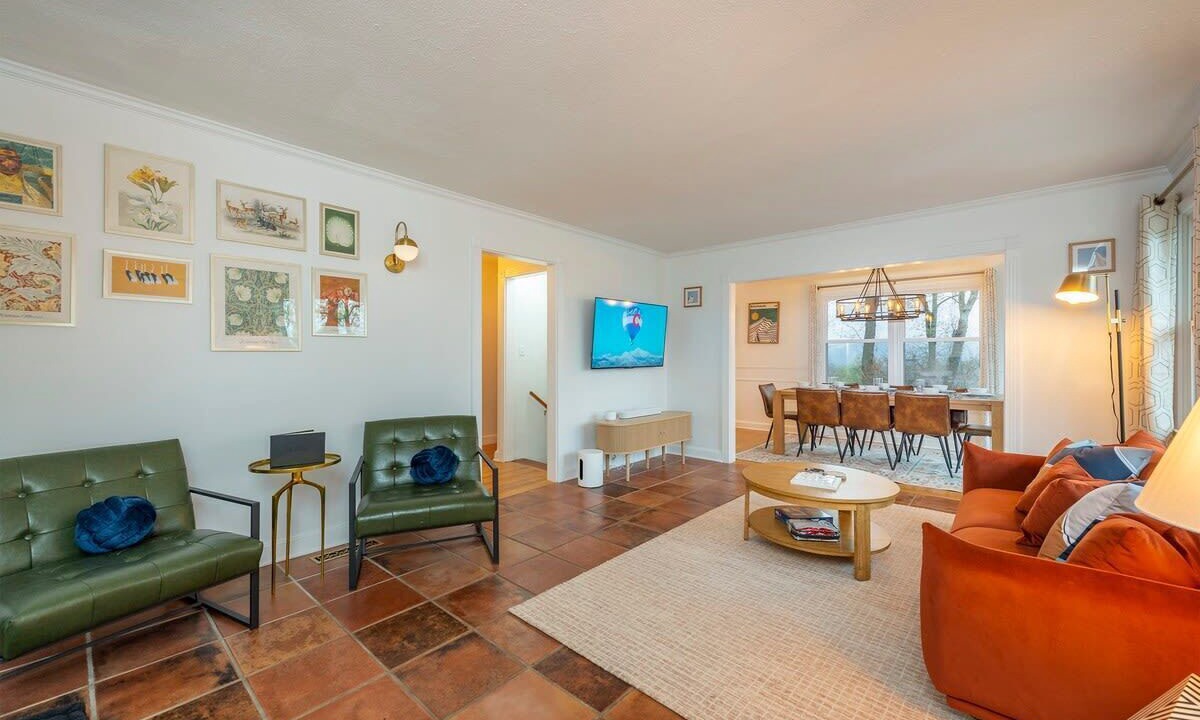 Photo of Bedroom in Royal Pines