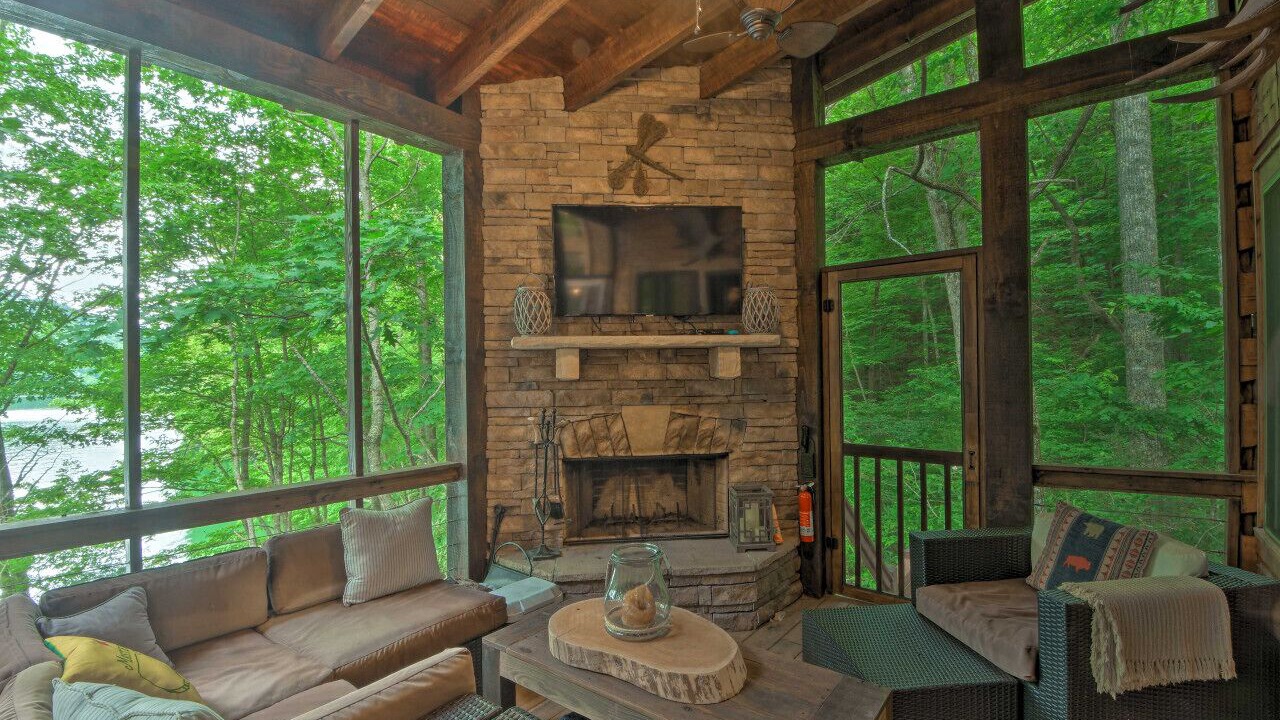 Photo of Livingroom in Topton