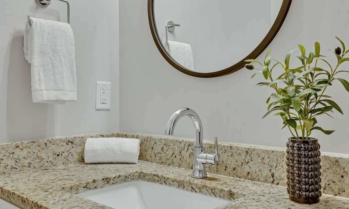 Photo of Bathroom in Melrose