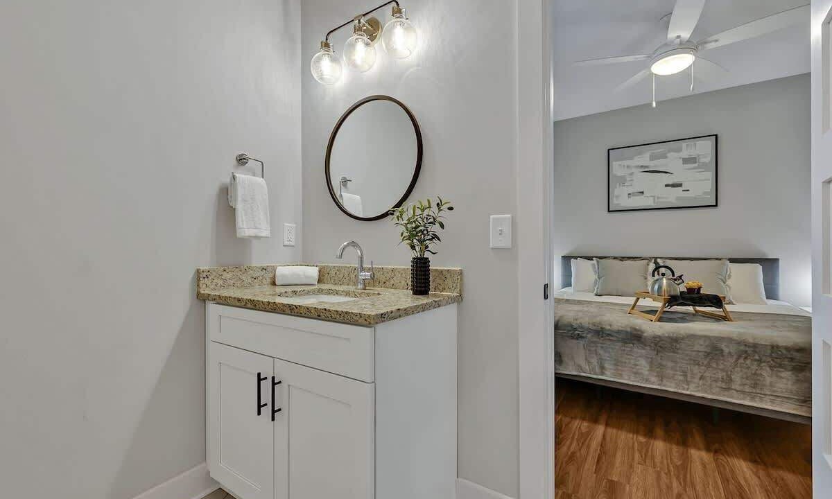 Photo of Bathroom in Melrose