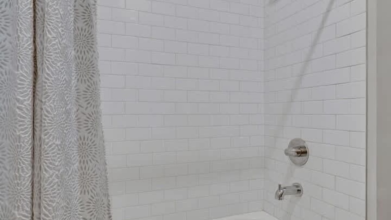 Photo of Bathroom in Melrose