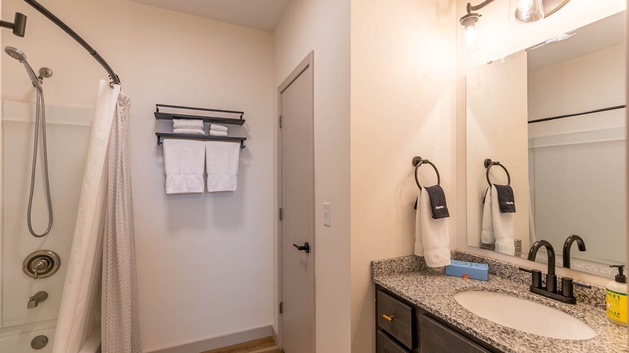 Photo of Bathroom in Apple Ridge